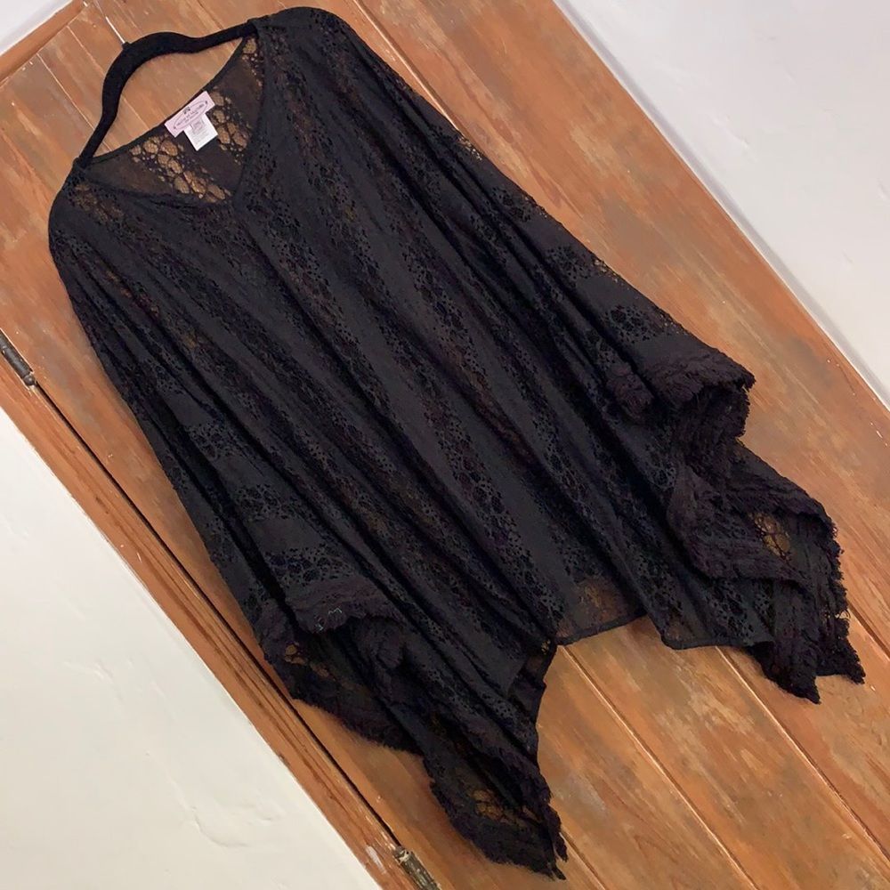 French black lace cover up Muche et Muchette